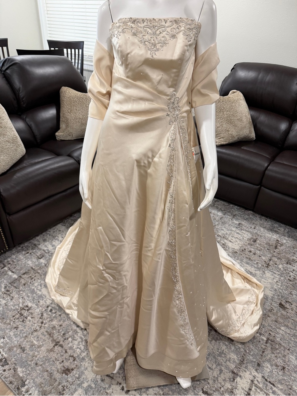Size 14 Ginza Collection Wedding Gown With Shawl  BNWTS